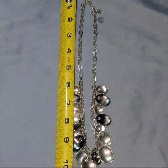 Liz Claiborne Silvertone Cha Cha Necklace 20" - Picture 4 of 7